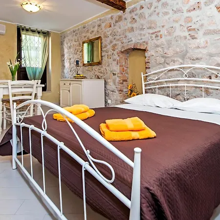 Appartement Charm Romantic Studio In Heart Of Downtown Rovinj