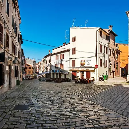 Appartement Charm Romantic Studio In Heart Of Downtown